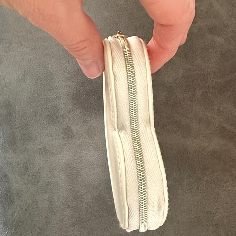 Dolce & Gabbana Devotion White Heart Wallet - Picture 4 of 9